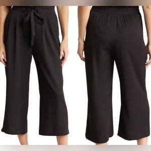 Never worn DR2 pants in black